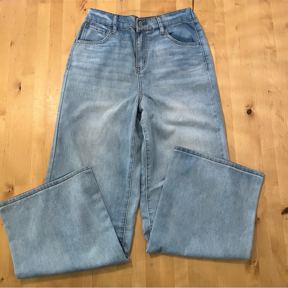 SO Women's Light Blue Straight Leg Jeans